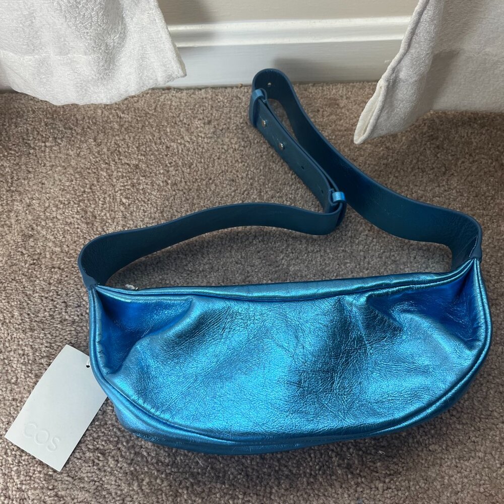 COS swing leather metallic bag sold out